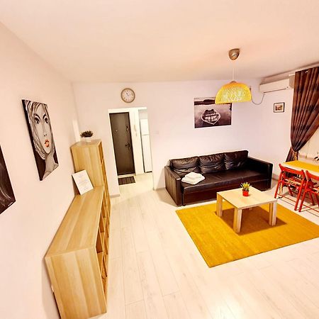 Downtown, Ideal For Longer Stays, Family Friendly Apartment - Nb73A Bucareste Exterior foto