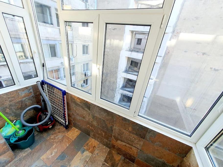 Downtown, Ideal For Longer Stays, Family Friendly Apartment - Nb73A Bucareste Exterior foto